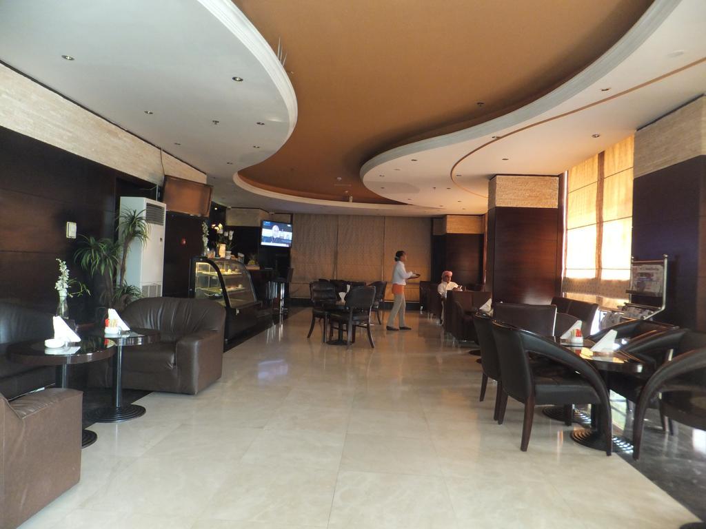 City Hotel 拉斯阿尔卡麦 外观 照片