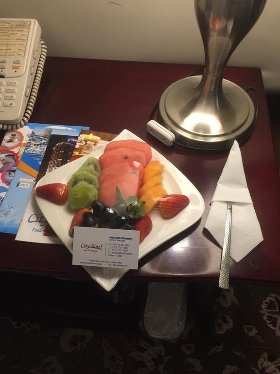 City Hotel 拉斯阿尔卡麦 外观 照片